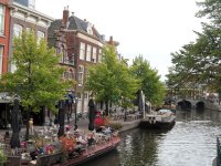 Leiden - Kávézók a csatornán